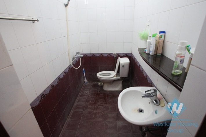 Nice house with big yard for lease in Dang Thai Mai st, Tay Ho, Ha Noi